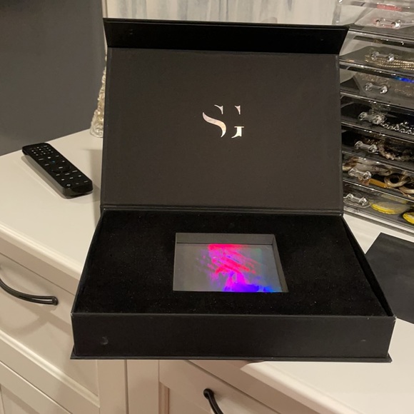 Stephanie Gottlieb box - Picture 2 of 2